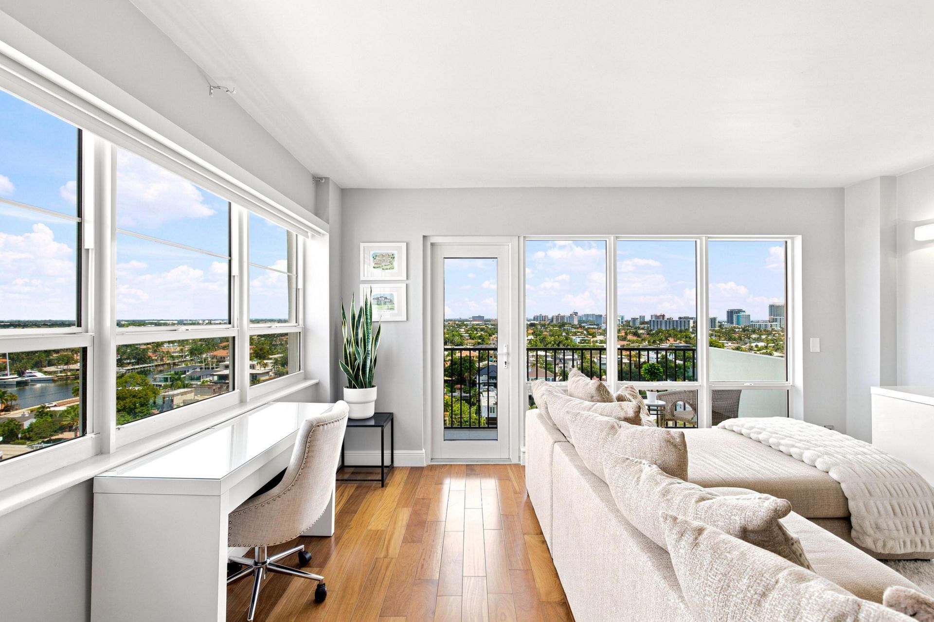 340 Sunset Drive, Unit 1502, Fort Lauderdale, FL 33301 Photo