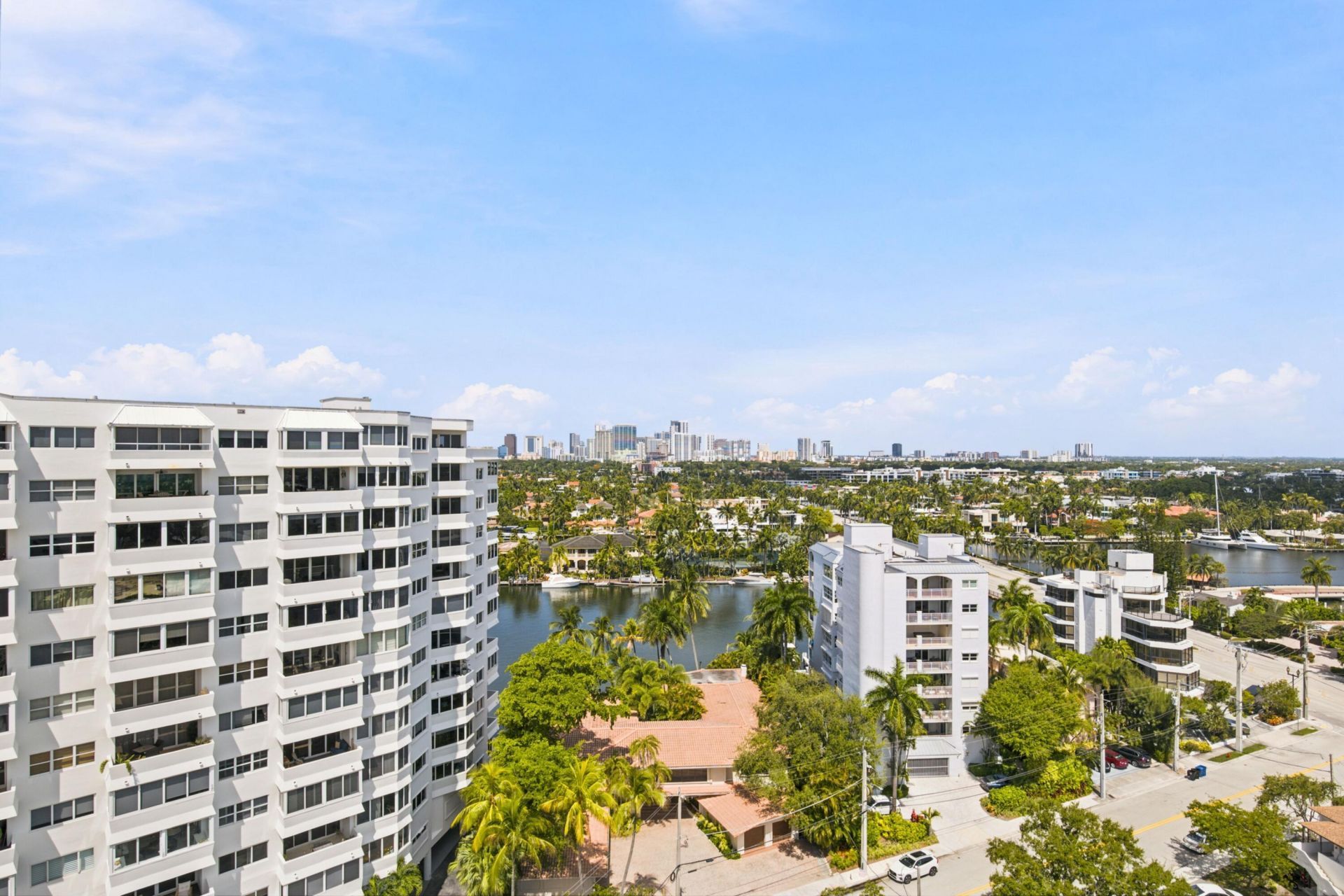 340 Sunset Drive, Unit 1502, Fort Lauderdale, FL 33301 Photo