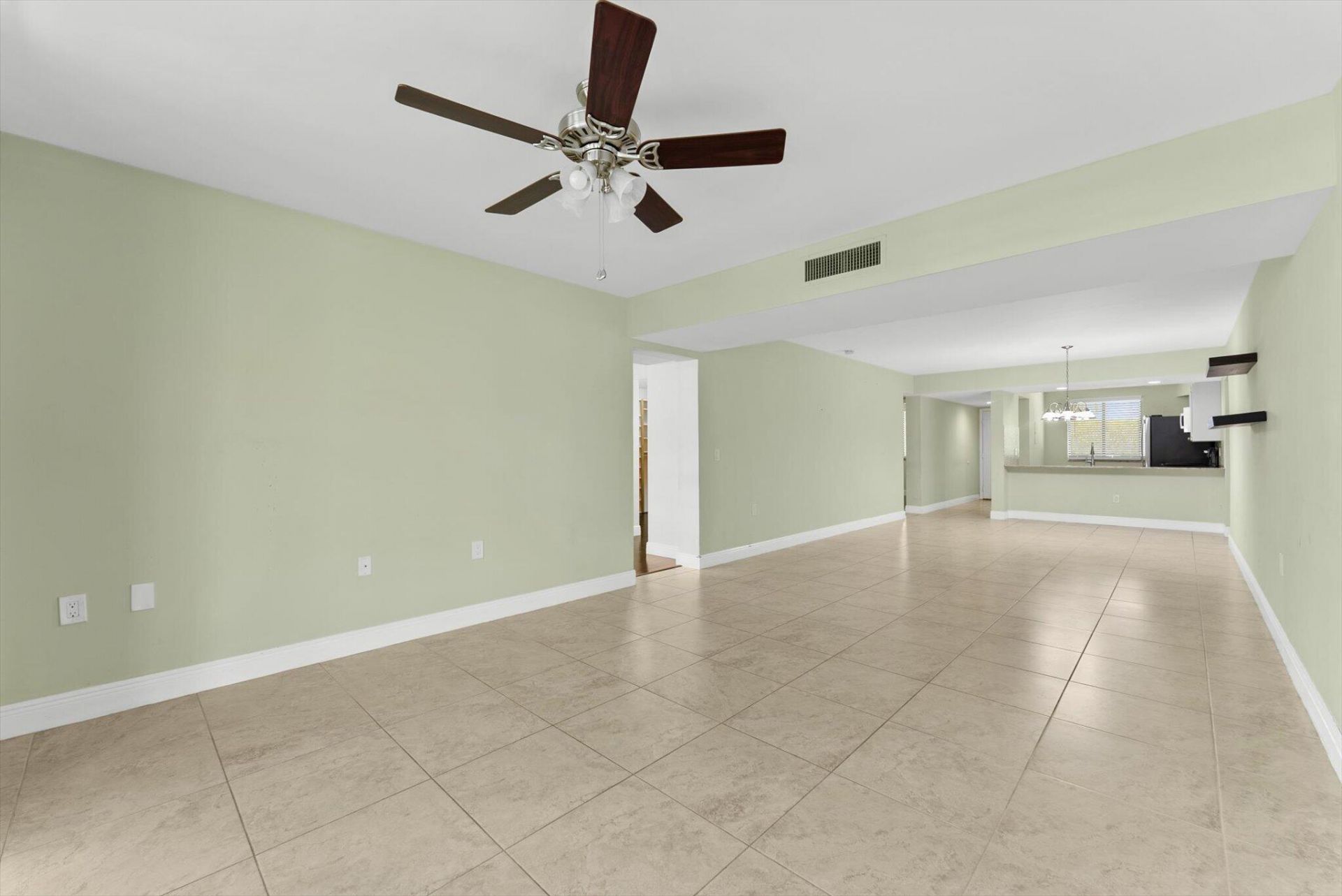 6205 Balboa Circle, Unit 102, Boca Raton, FL 33433 Photo