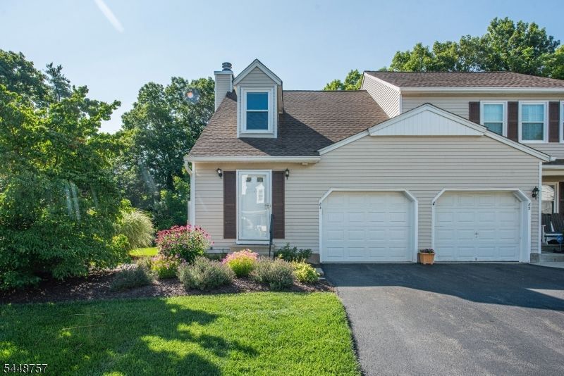 84 Carriage Ln, Newton, NJ 07860 Main Photo
