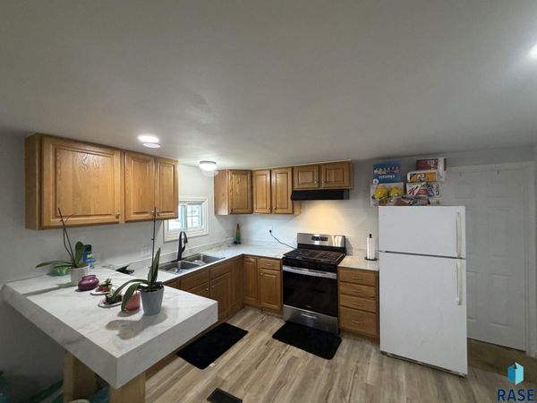 3109 N Cypres Pl, Sioux Falls, SD 57104