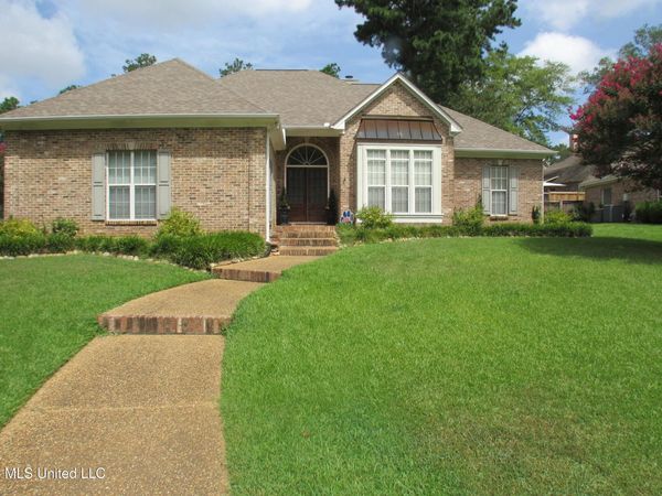 126 Highwoods Boulevard, Madison, MS 39110