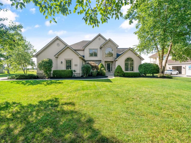 6717 Dunheath Circle, Dublin, OH 43016 Photo 2