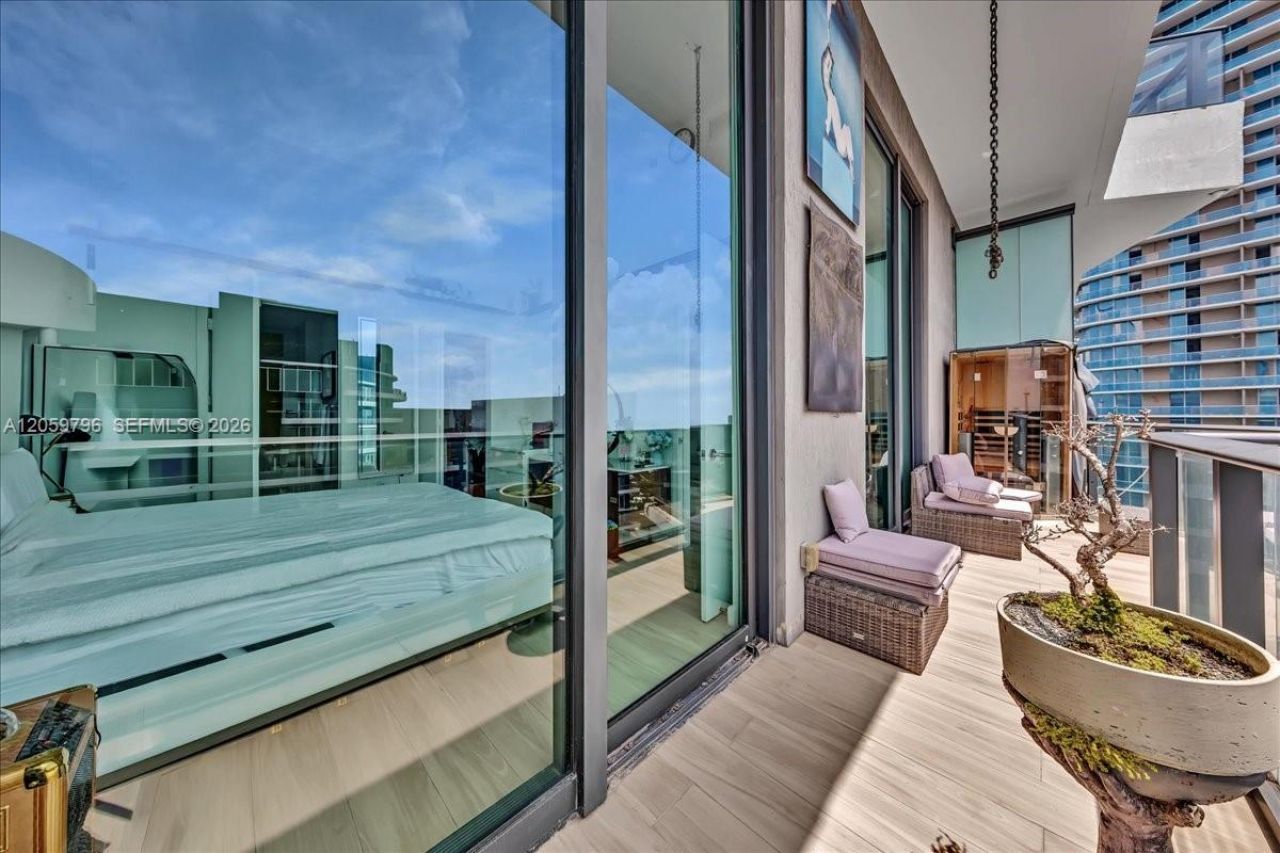 1300 S Miami Ave , Unit UPH5, Miami, FL 33130 Photo
