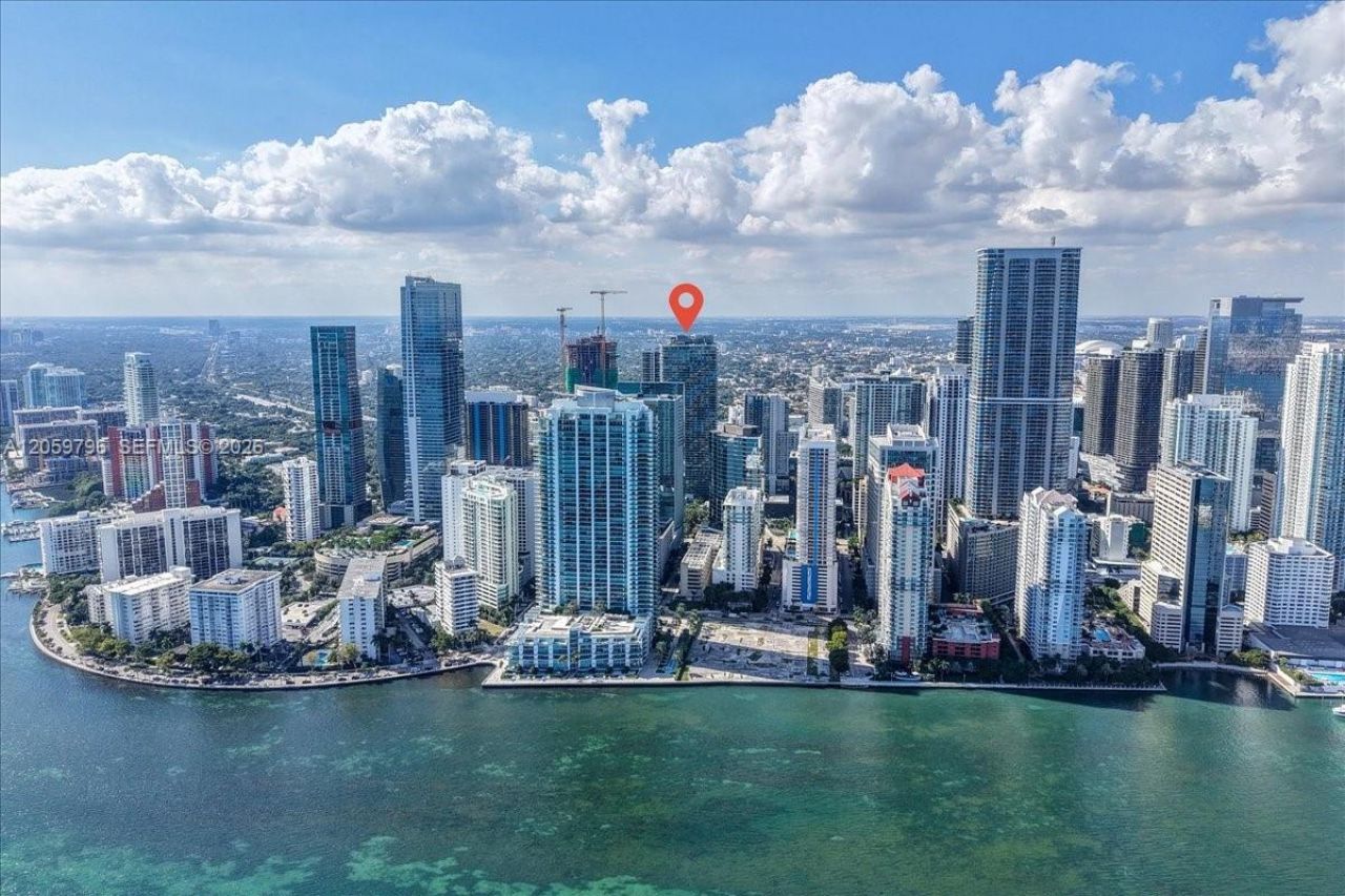 1300 S Miami Ave , Unit UPH5, Miami, FL 33130 Photo