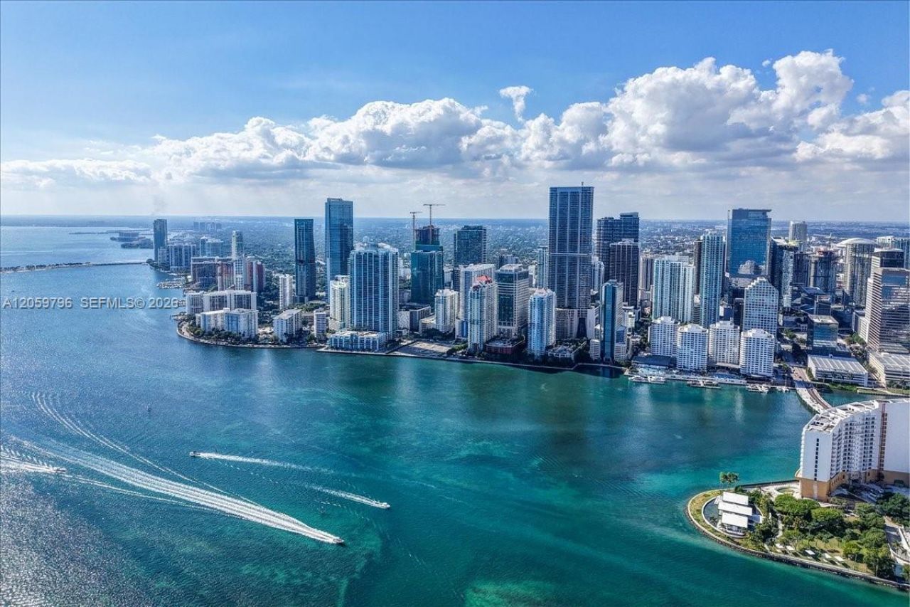 1300 S Miami Ave , Unit UPH5, Miami, FL 33130 Photo