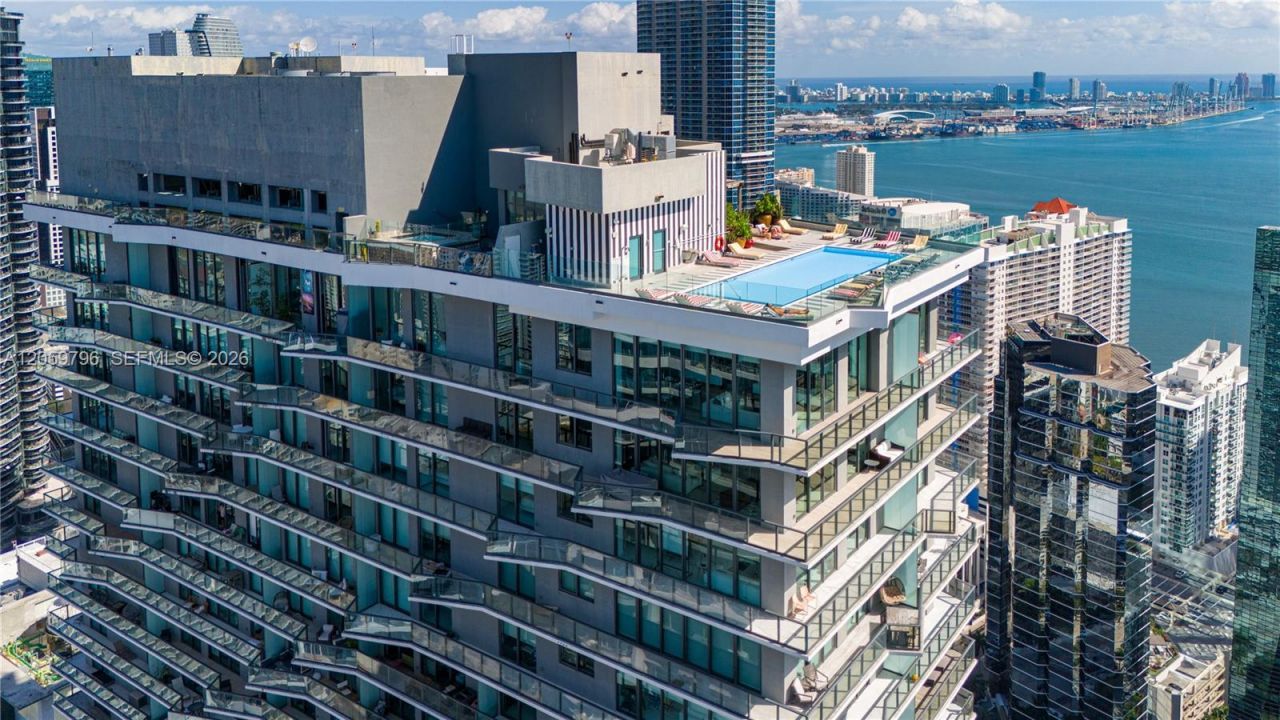 1300 S Miami Ave , Unit UPH5, Miami, FL 33130 Photo
