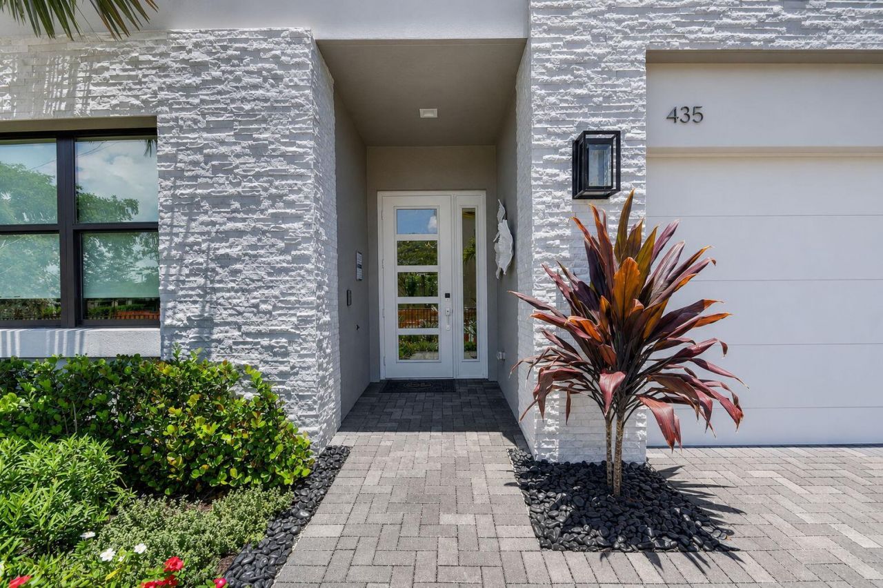 415 42nd Street, West Palm Beach, FL 33407 Photo