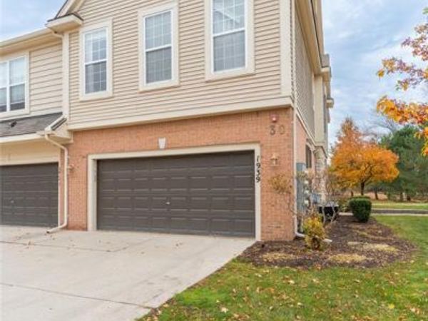 1939 Pinecroft Drive , CANTON, MI 48188
