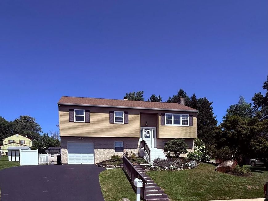 2 Cathy Lane, Aston, PA 19014 Main Photo