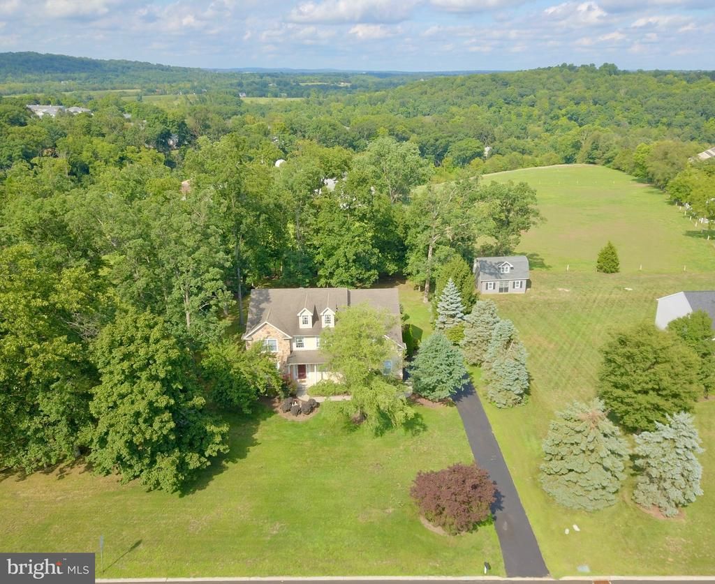1 EAGLEVIEW LANE, SCHWENKSVILLE, PA 19473