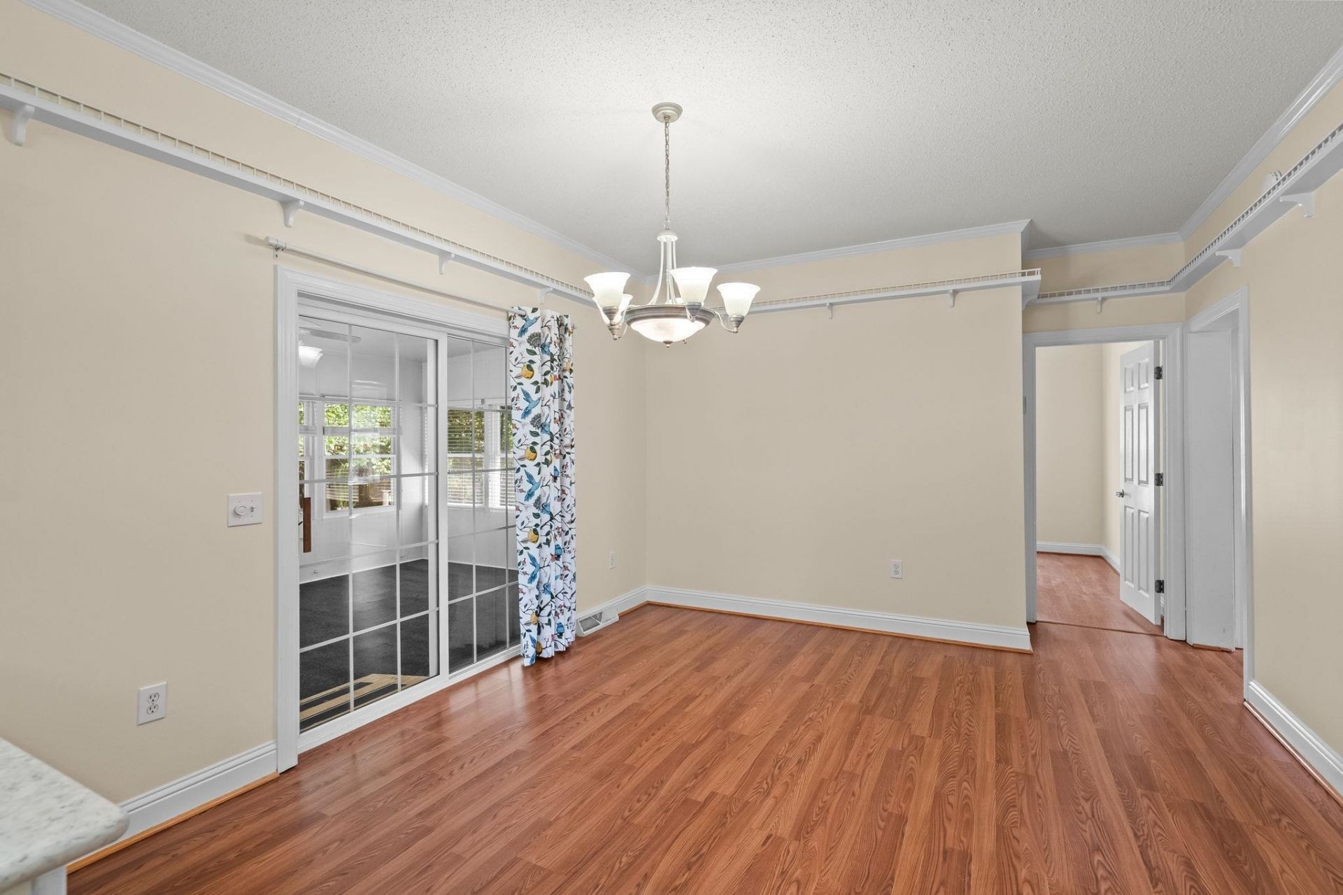 4429 Manitook Dr. Photo 11