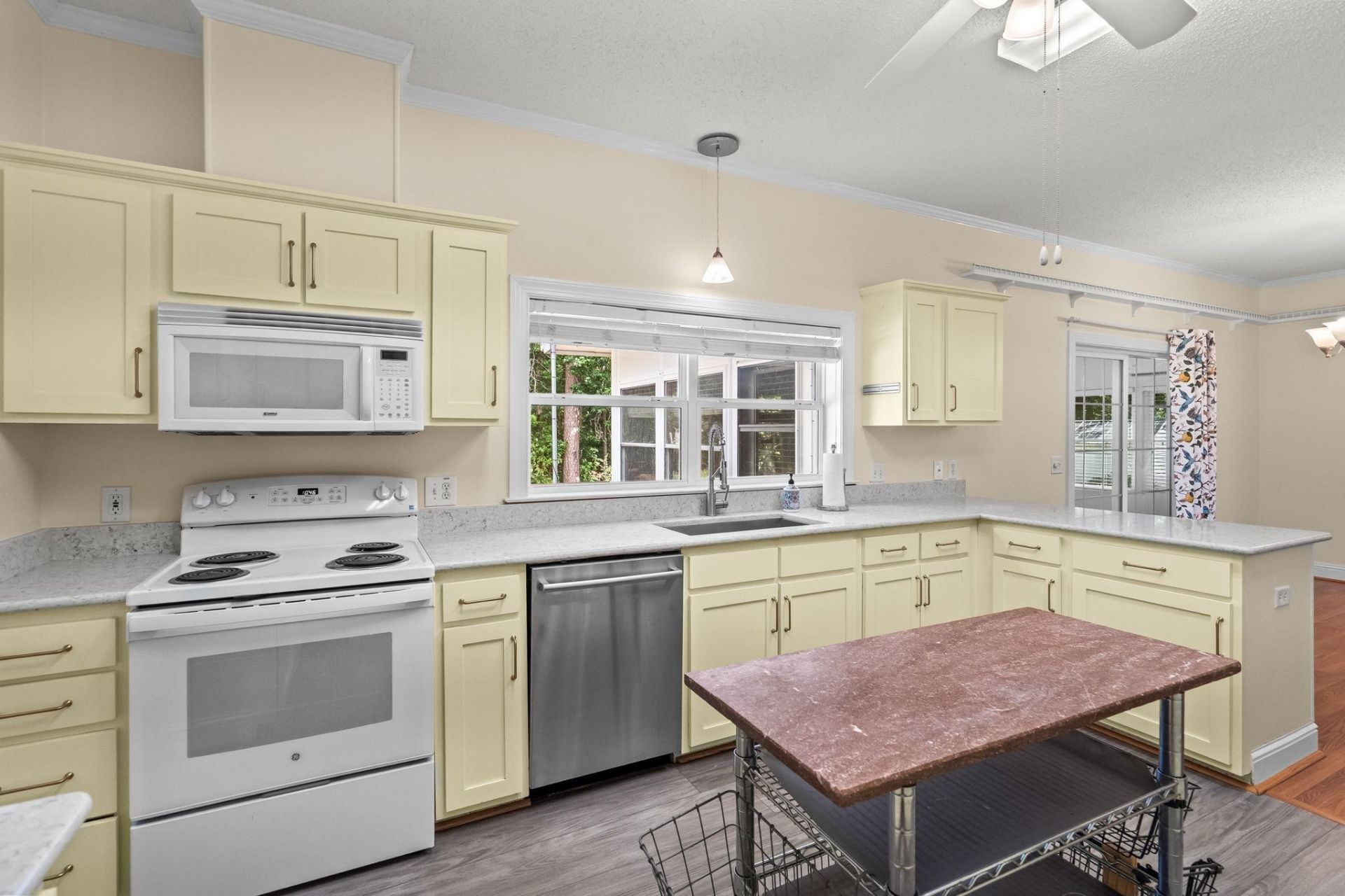 4429 Manitook Dr. Photo 17