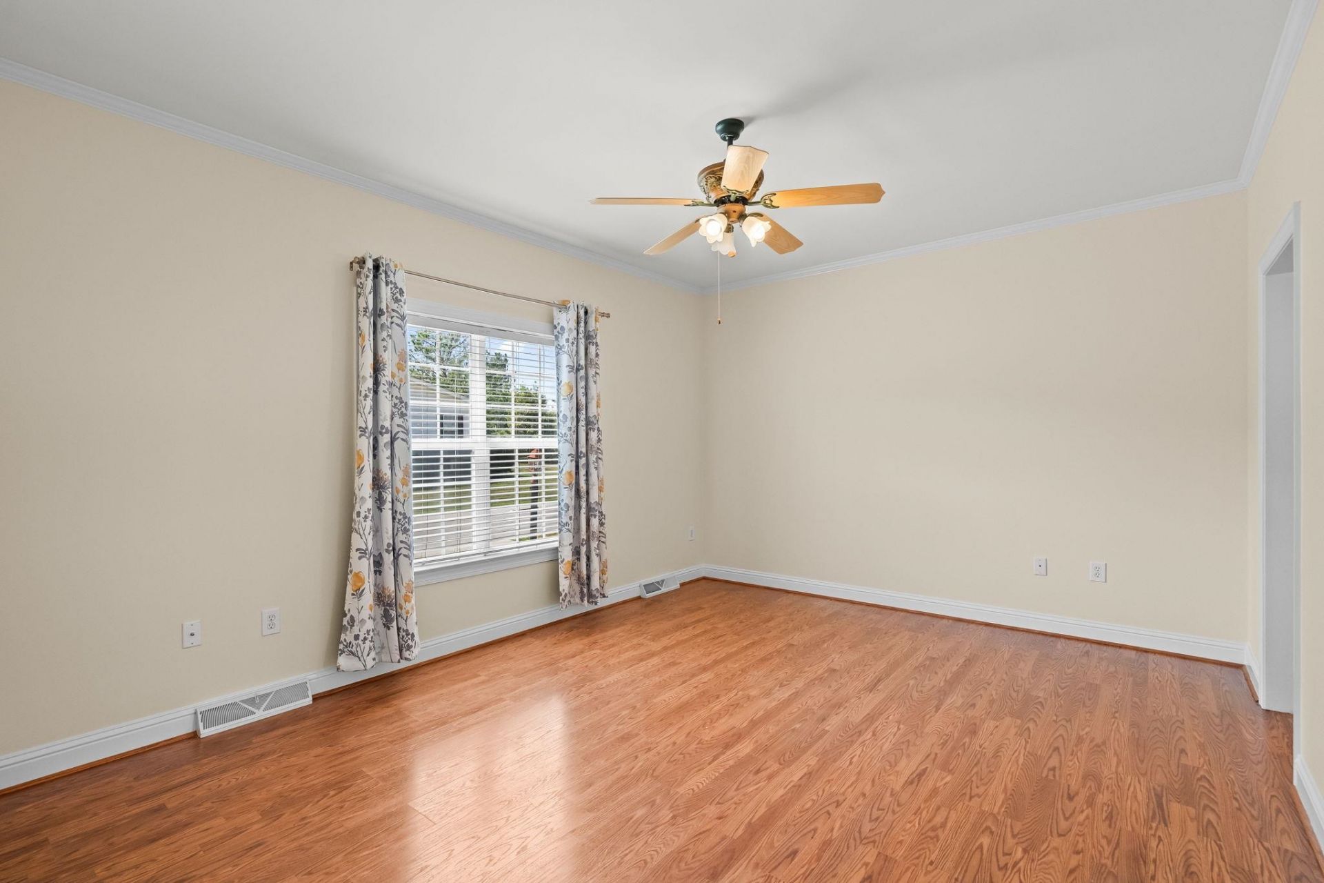 4429 Manitook Dr. Photo 33