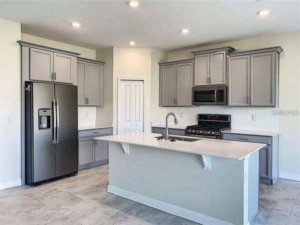 1307 OAK CREST STREET , DAVENPORT, FL 33837