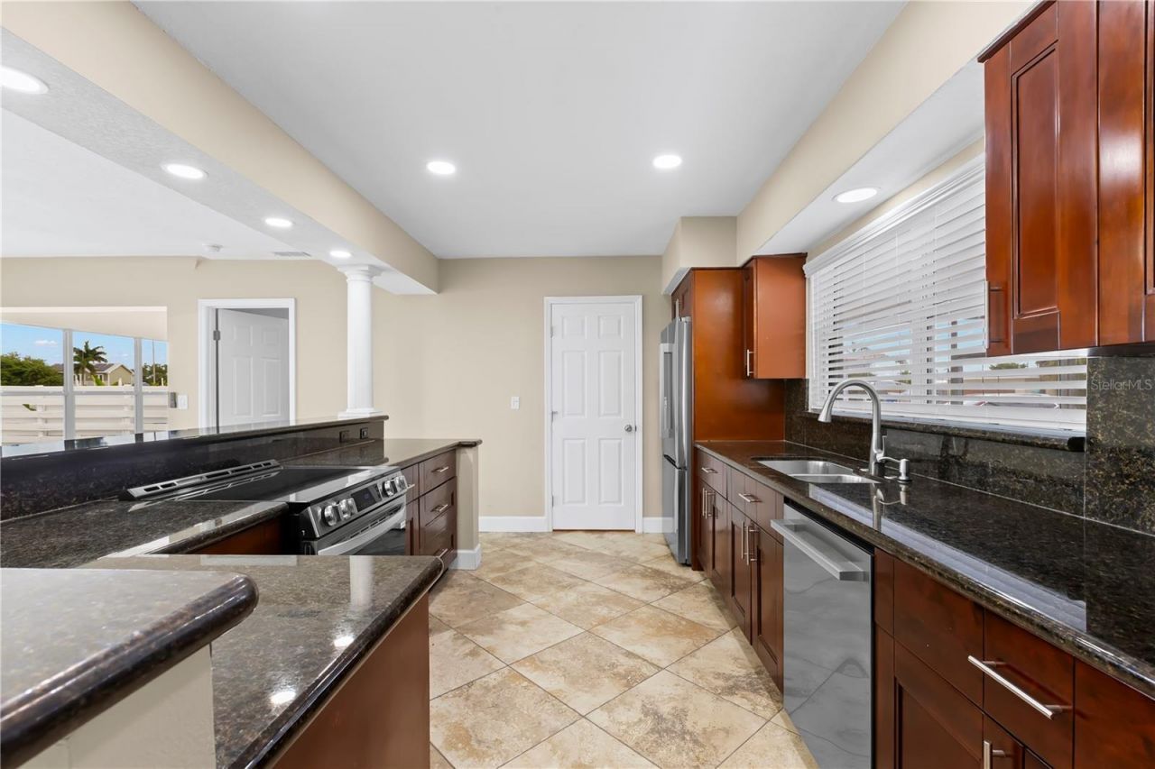 708 Sunset Cove , Madeira Beach, FL 33708 Photo