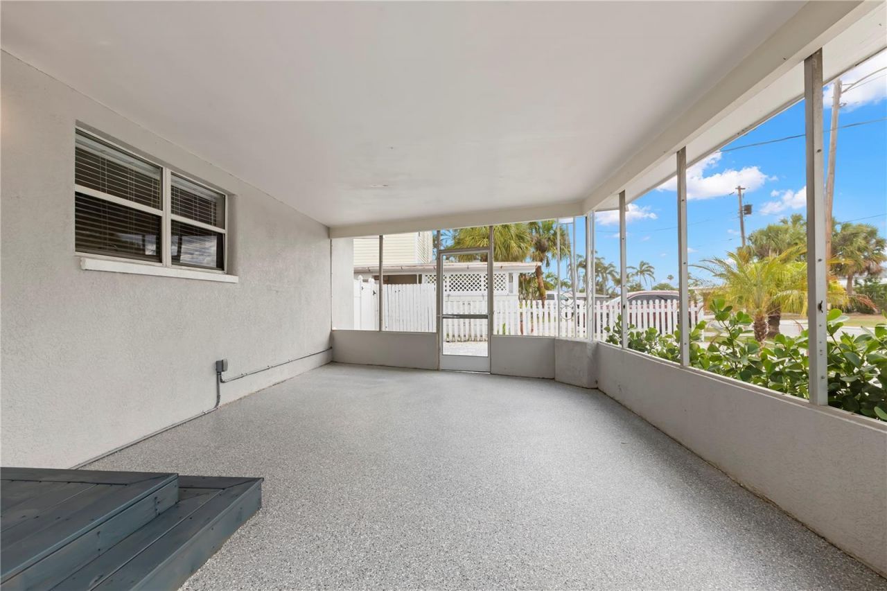 708 Sunset Cove , Madeira Beach, FL 33708 Photo