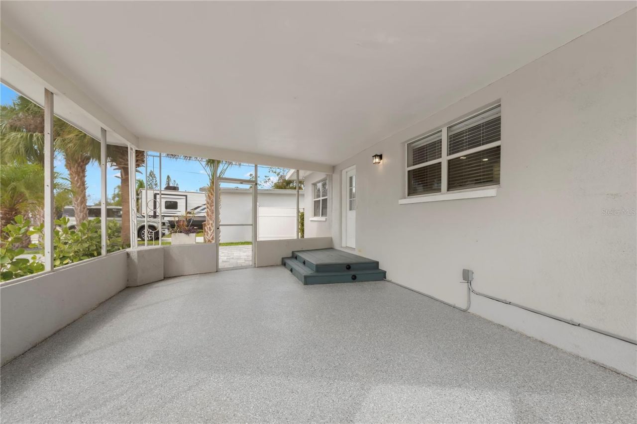 708 Sunset Cove , Madeira Beach, FL 33708 Photo