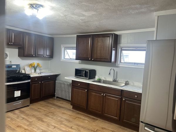 52 Chestnut St, Unit 2, Lynn, MA 01902