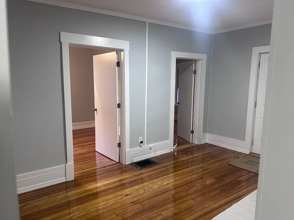 50 Chestnut St, Unit 1, Lynn, MA 01902