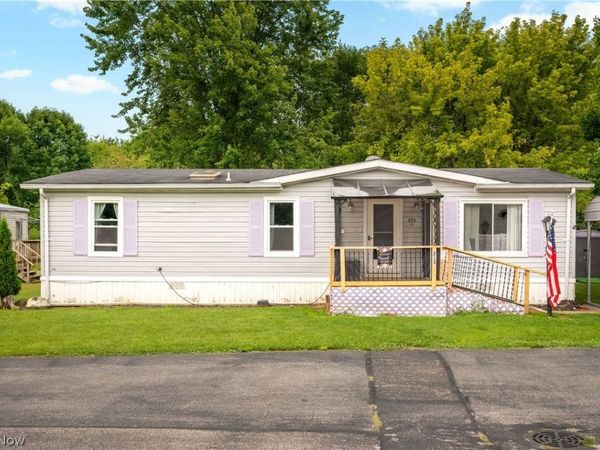 12205 Goshen Road , Unit 213, Salem, OH 44460