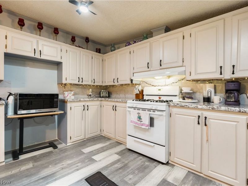 12205 Goshen Road, Unit 213, Salem, OH 44460 Photo 15
