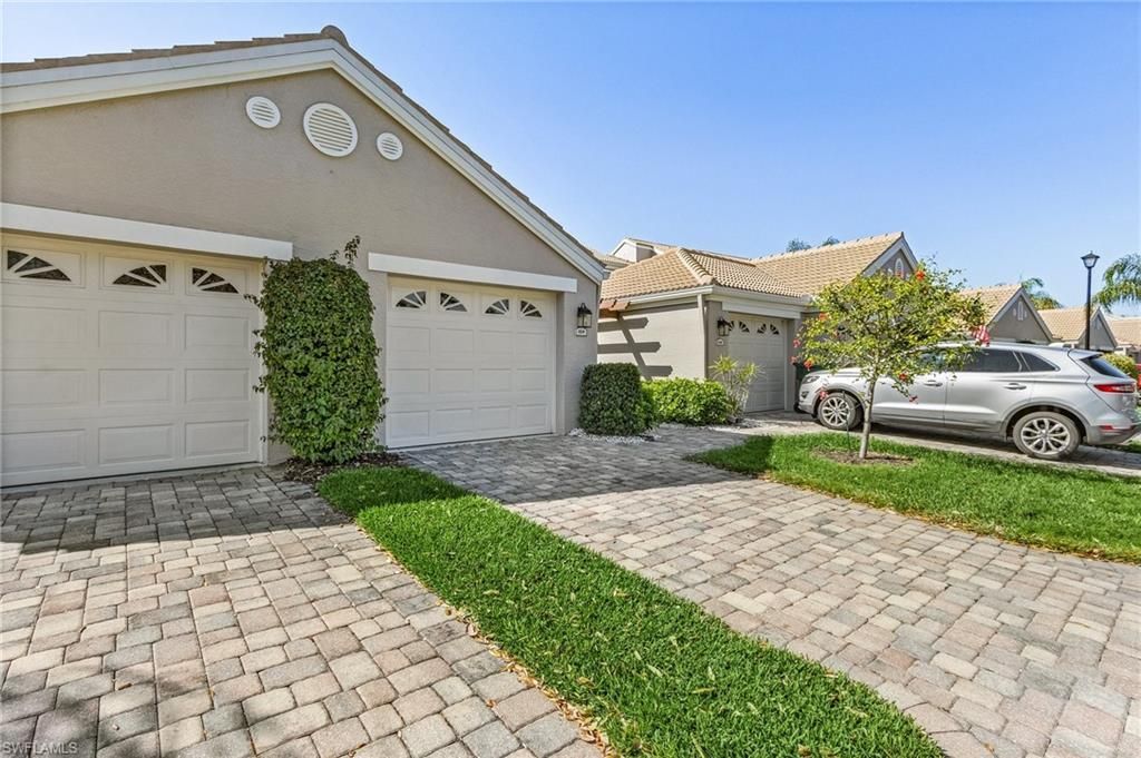 5693 Heron Ln , Unit 503, Naples, FL 34110 Photo