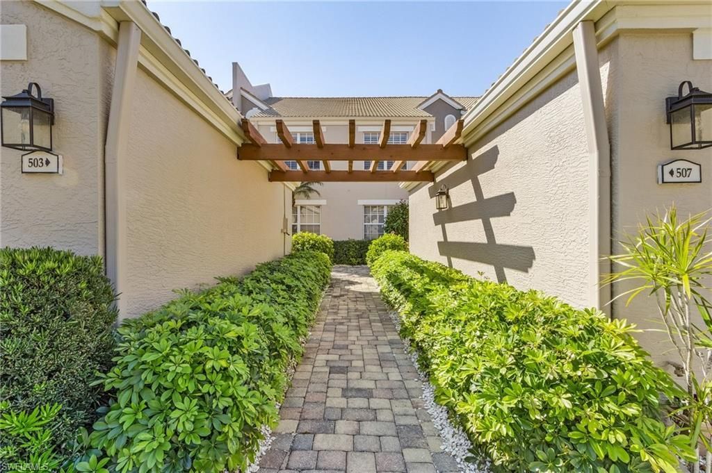 5693 Heron Ln , Unit 503, Naples, FL 34110 Photo