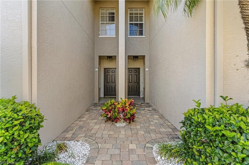 5693 Heron Ln , Unit 503, Naples, FL 34110 Photo