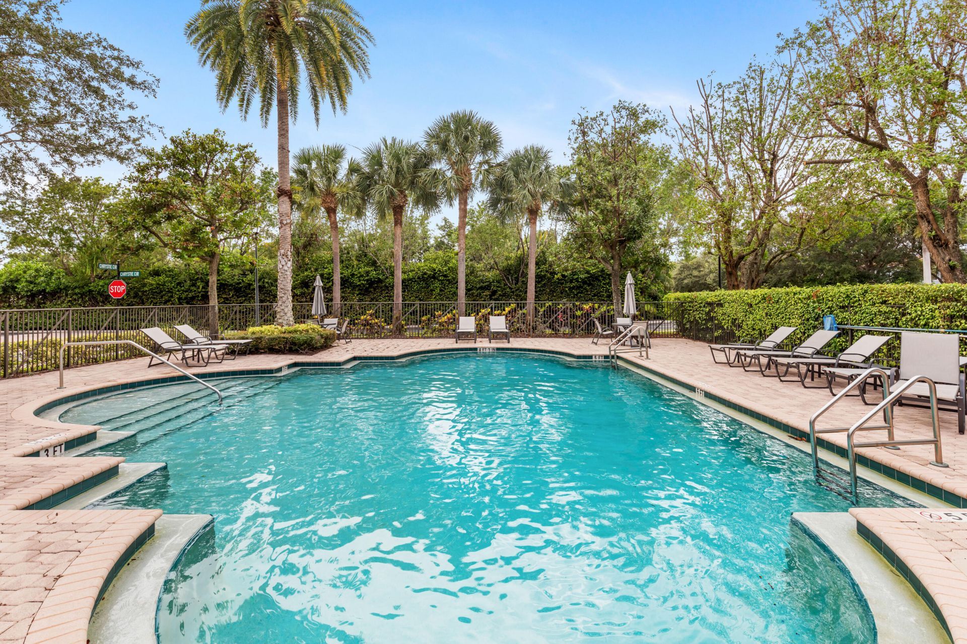 138 E Astor Circle, Delray Beach, FL 33484 Photo