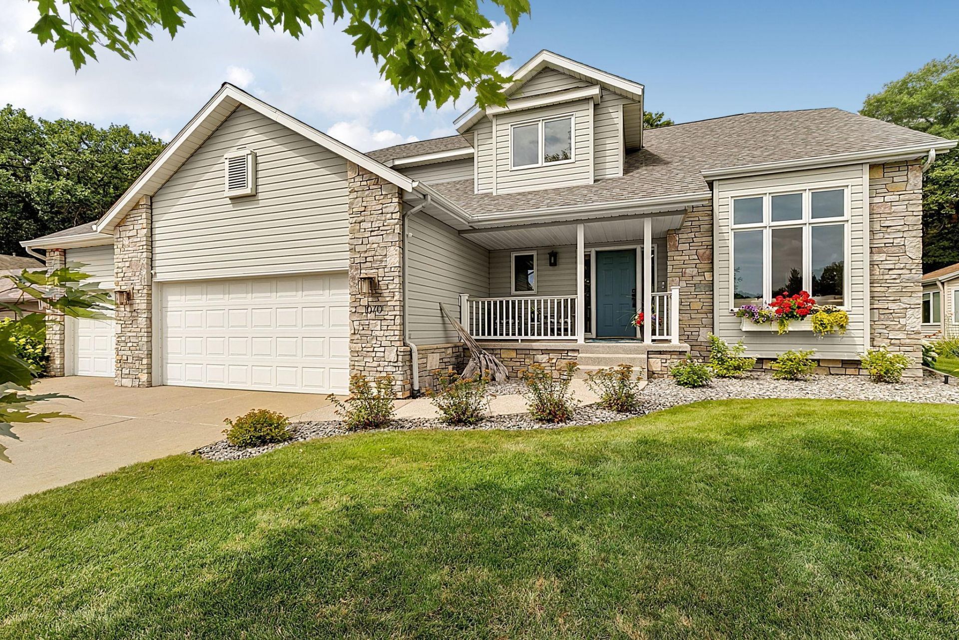 1070 Sunwood Park Lane , Waite Park, MN 56387