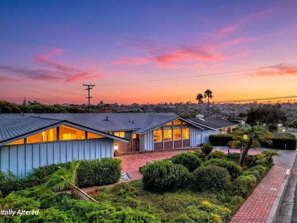 3623 Fenelon, San Diego, CA 92106