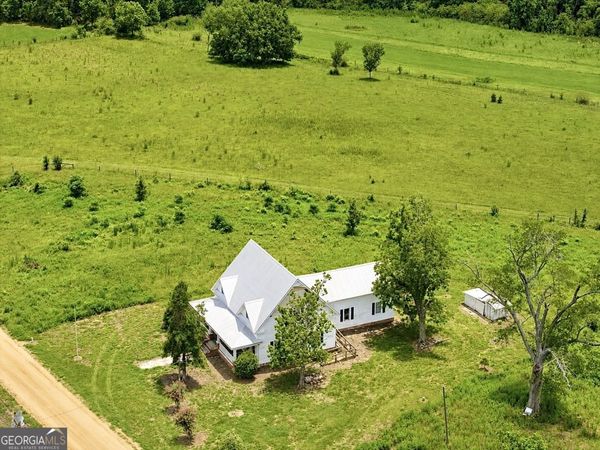135 Keens Crossing Road, Adrian, GA 31002