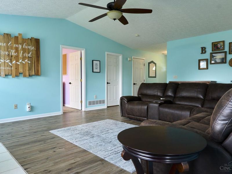 5579 Wanda, Fairfield Twp, OH 45011 Photo 7