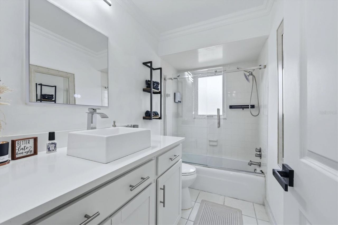 3615 Egerton Circle, Sarasota, FL 34233 Photo