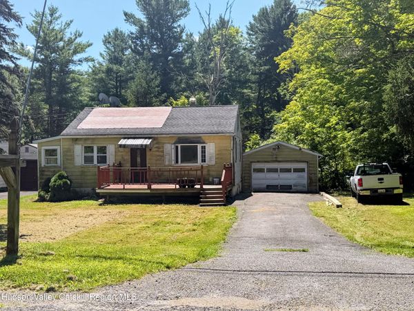 28 Green Acres Road, Craryville, NY 12521