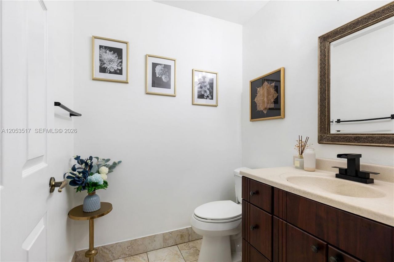 9153 Vineyard Lake Dr , Plantation, FL 33324 Photo