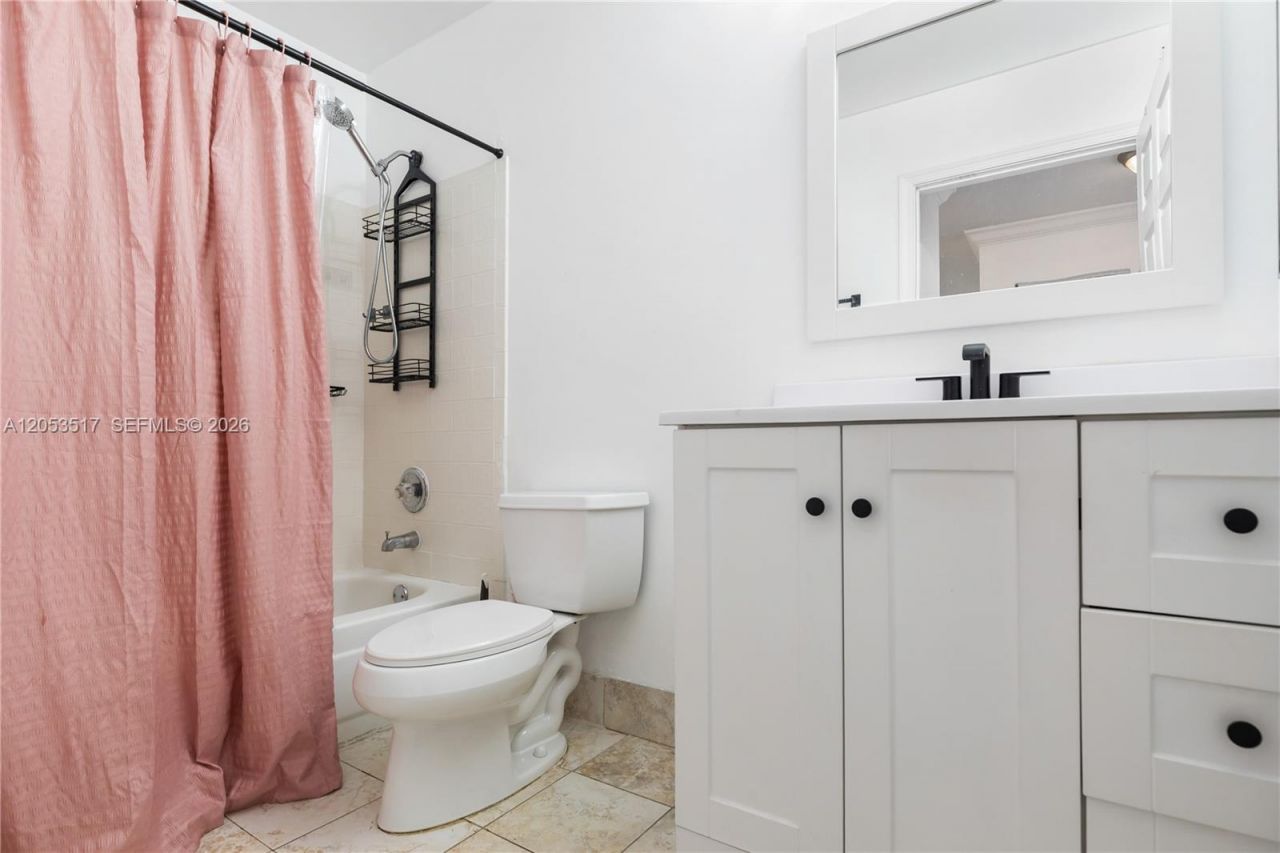 9153 Vineyard Lake Dr , Plantation, FL 33324 Photo