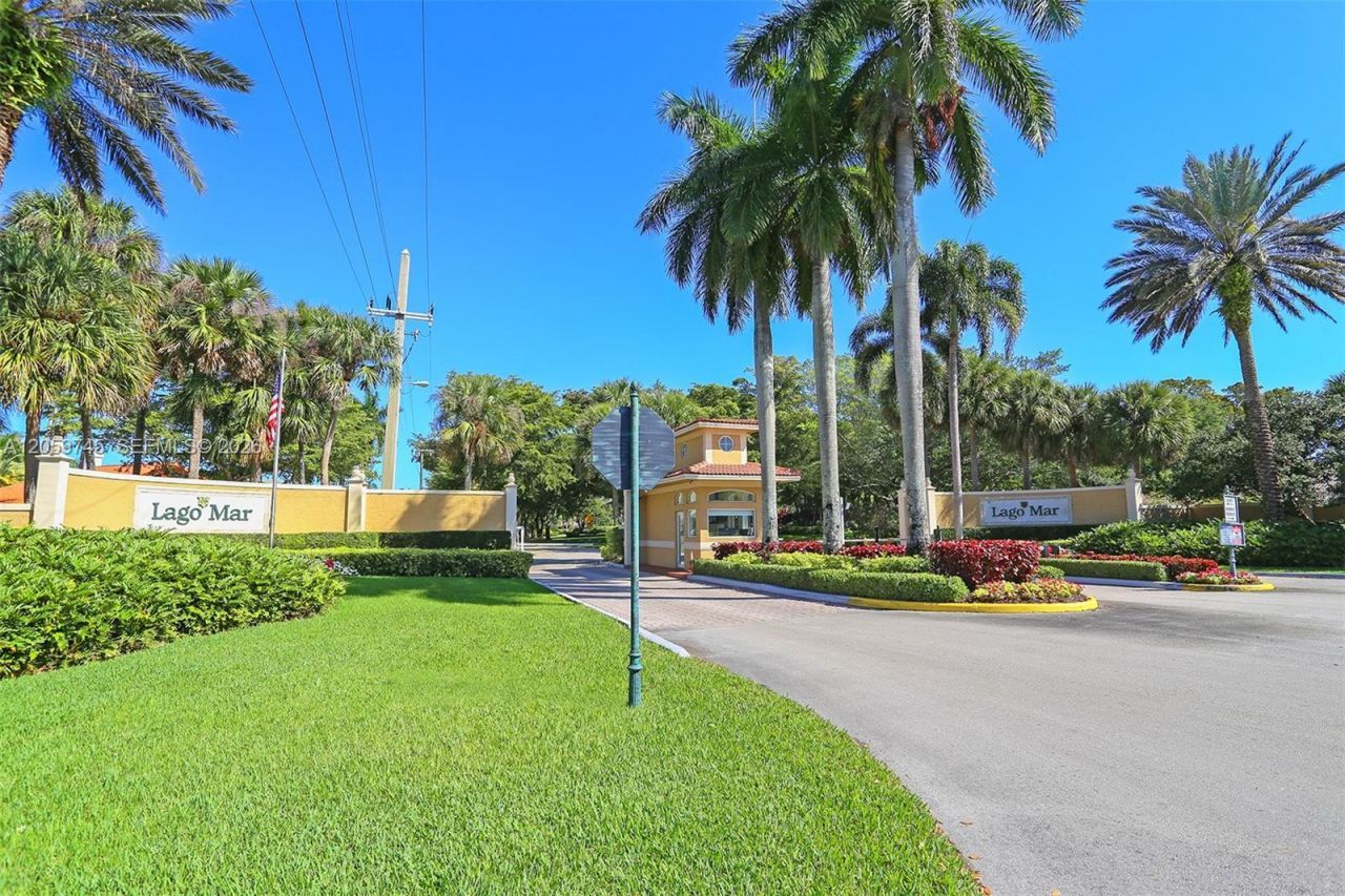 430 NW 130 Avenue , Plantation, FL 33325 Photo