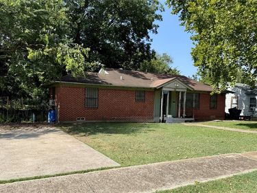 4310 Dawes Drive, Dallas, TX 75211