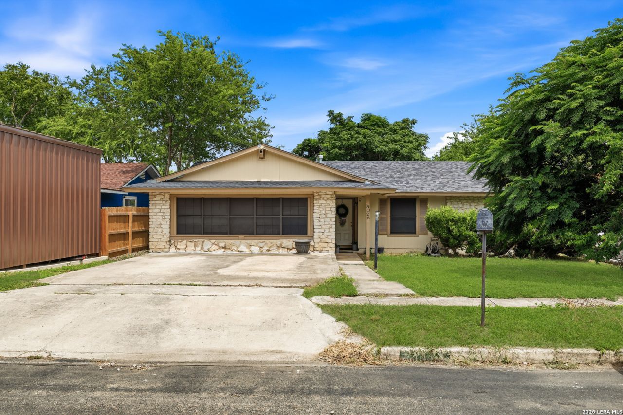 8326 Glen Breeze, San Antonio, TX 78239 Main Photo