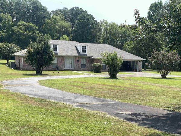 8201 Linda, Pine Bluff, AR 71603