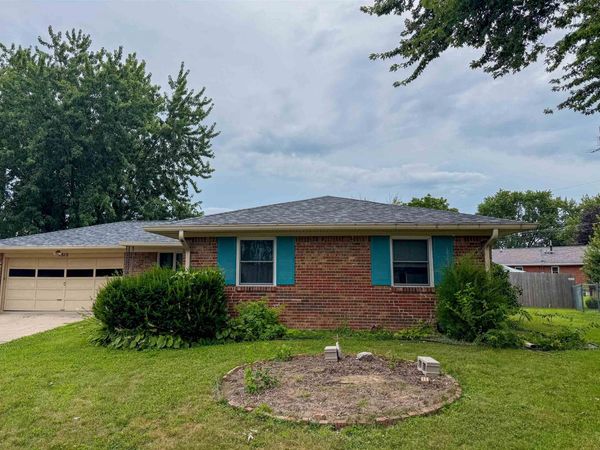 1312 Corvair Court, Kokomo, IN 46902