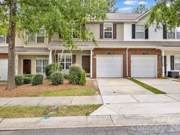 11054 Dixie Hills Drive , Charlotte, NC 28277