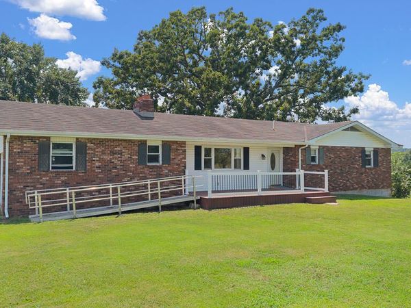 8675 Farm Road 2195 , Cassville, MO 65625