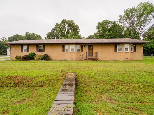 2102 Lambe Avenue , West Plains, MO 65775