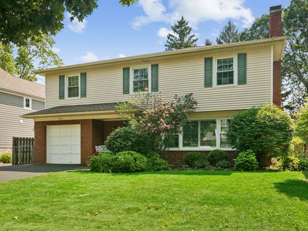 511 S Walnut Avenue , Arlington Heights, IL 60005