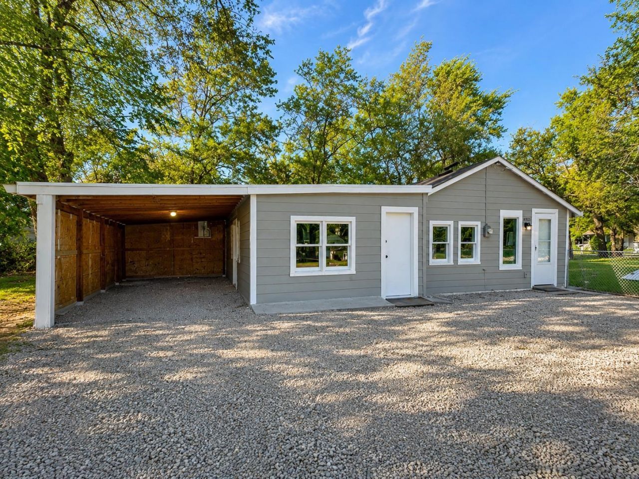 4521 W Newell Ave, Wichita, KS 67212 Main Photo