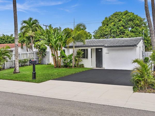 5365 N ANDREWS Avenue, Oakland Park, FL 33309