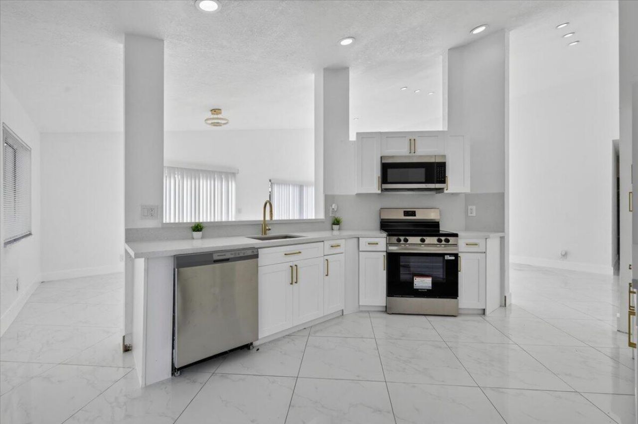 3090 Thames Way, Miramar, FL 33025 Photo